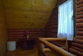 Дома для отпуска Cabanele Bumbu Satu Şugatag Таунхаус с 2 спальнями-16