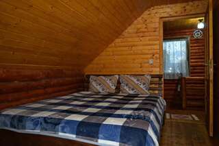 Дома для отпуска Cabanele Bumbu Satu Şugatag Таунхаус с 2 спальнями-3